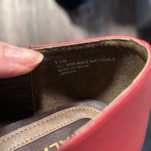 Rialto Sandra Red Faux Leather Ankle Booties Shooties Size 9.5M Zip Block Heel - Picture 5 of 12